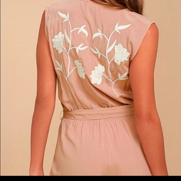 NWT Pink Embroidered Lulus Romper - Picture 3 of 3